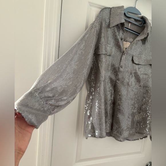 Free People “Disco Margarita” Sequin Button-Down Shirt – Silver – Size Small - Picture 10 of 16